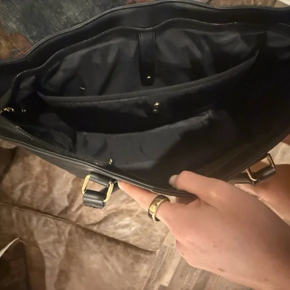 BuffBunny Sleek Black Tote Bag - Picture 6 of 6